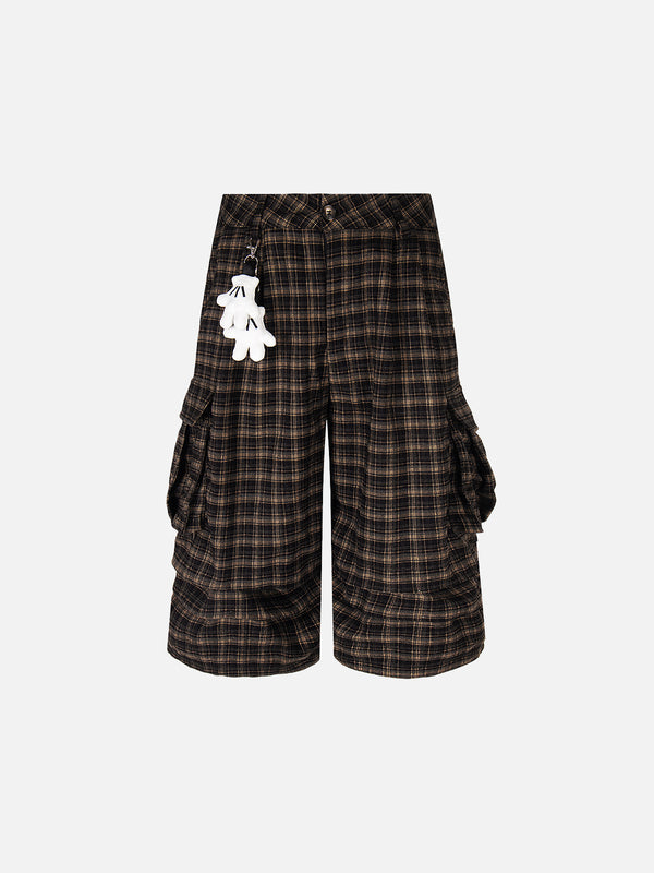 Stelluris Doll Pendant Plaid Shorts
